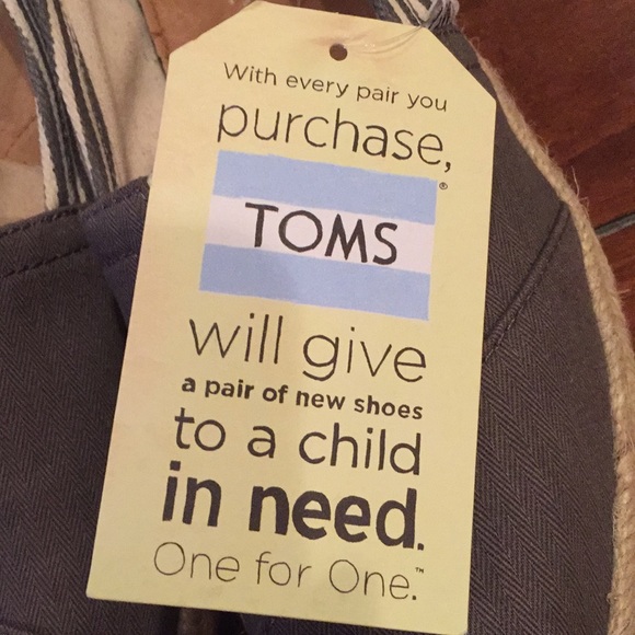 Toms gray stripe shoes - Picture 3 of 8